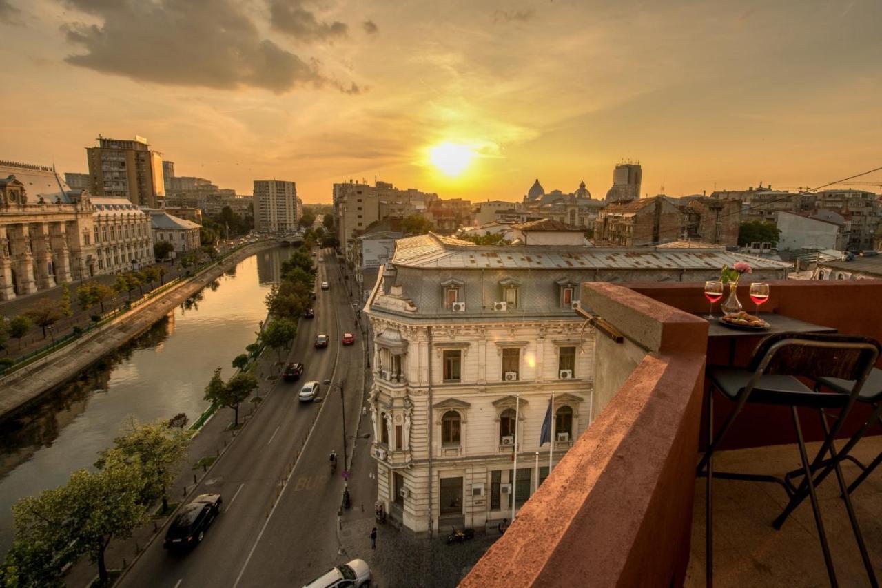 Апартаменти Baroque Splendor: Breathtaking Views & Design Бухарест Екстер'єр фото